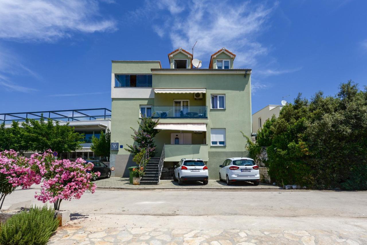 Olive Maris Apartment Petrcane Bagian luar foto