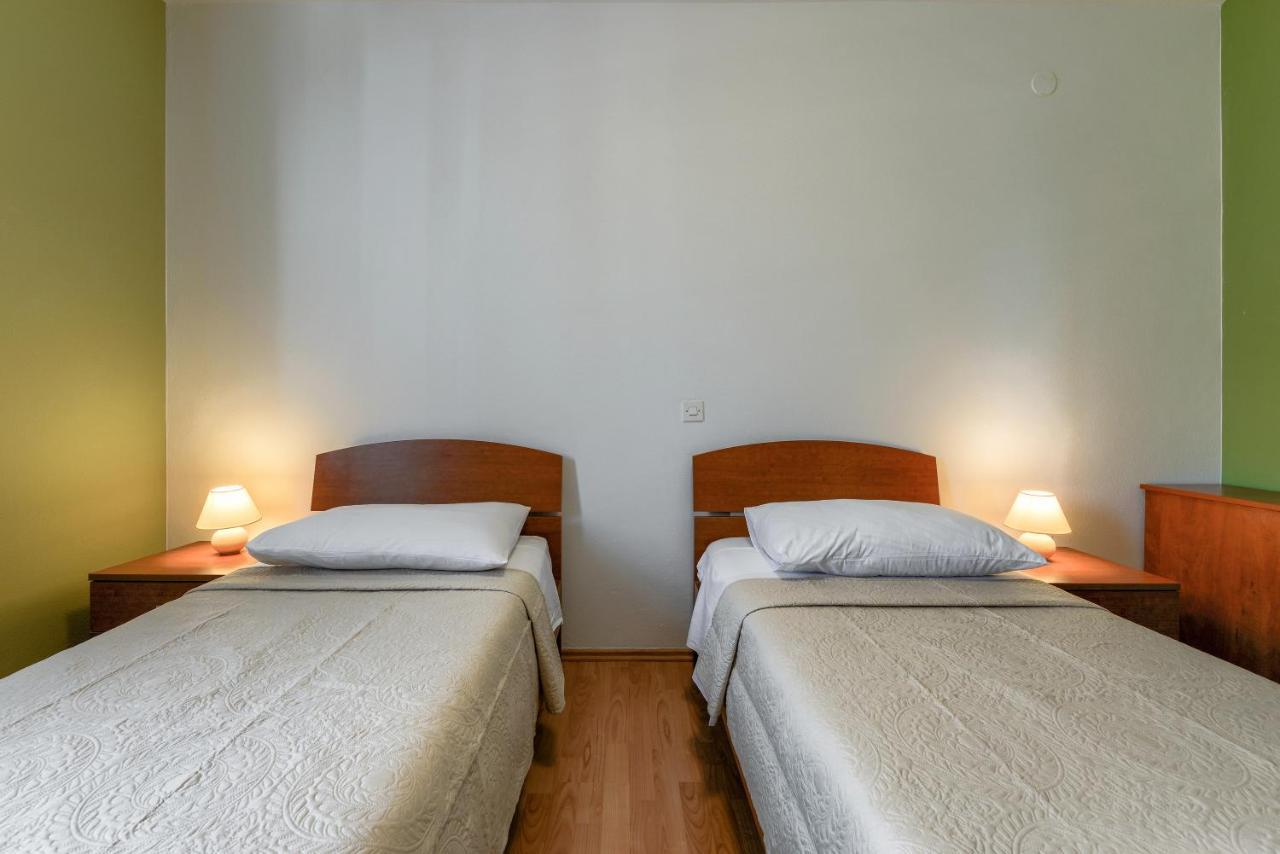 Olive Maris Apartment Petrcane Bagian luar foto