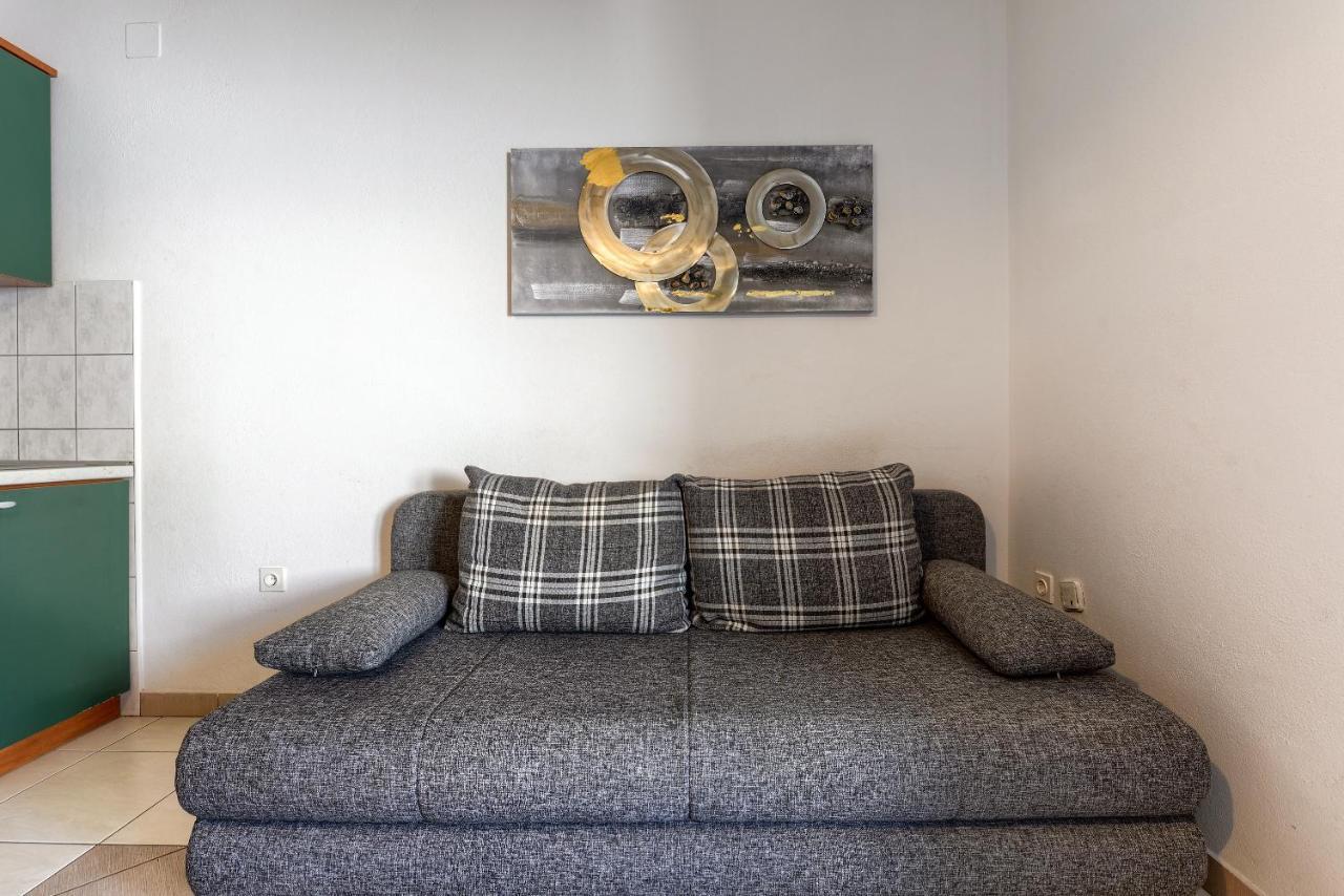 Olive Maris Apartment Petrcane Bagian luar foto