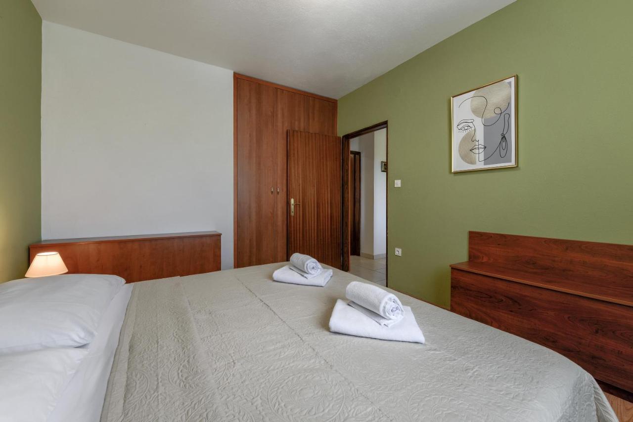 Olive Maris Apartment Petrcane Bagian luar foto