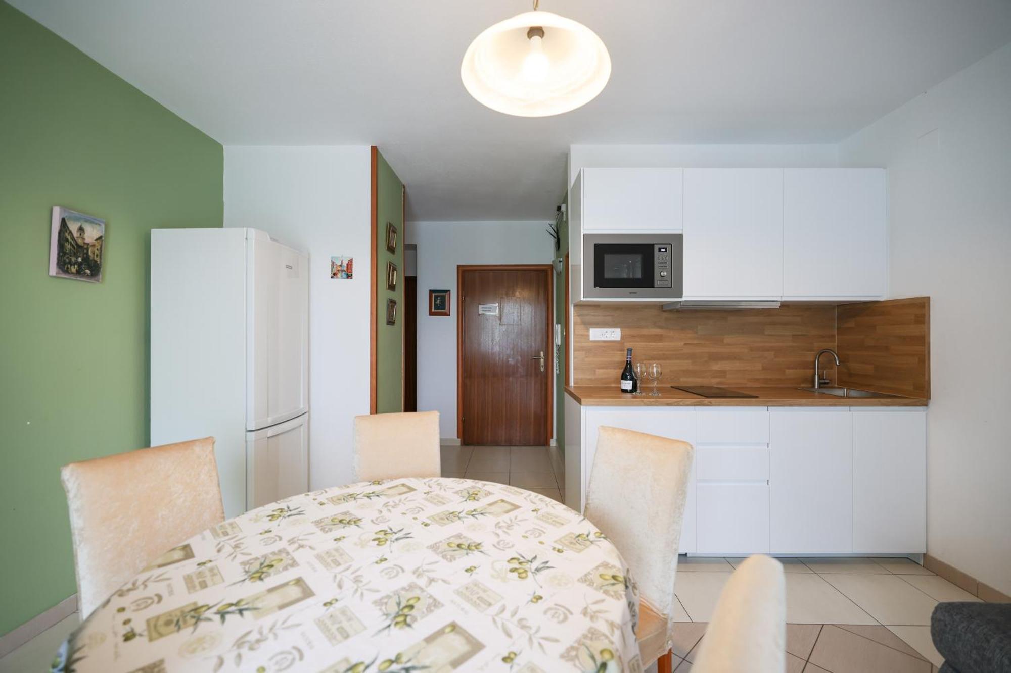 Olive Maris Apartment Petrcane Bagian luar foto