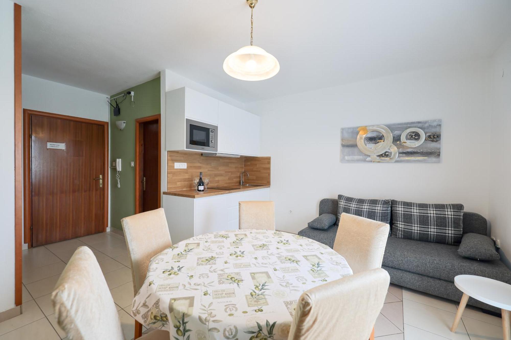Olive Maris Apartment Petrcane Bagian luar foto